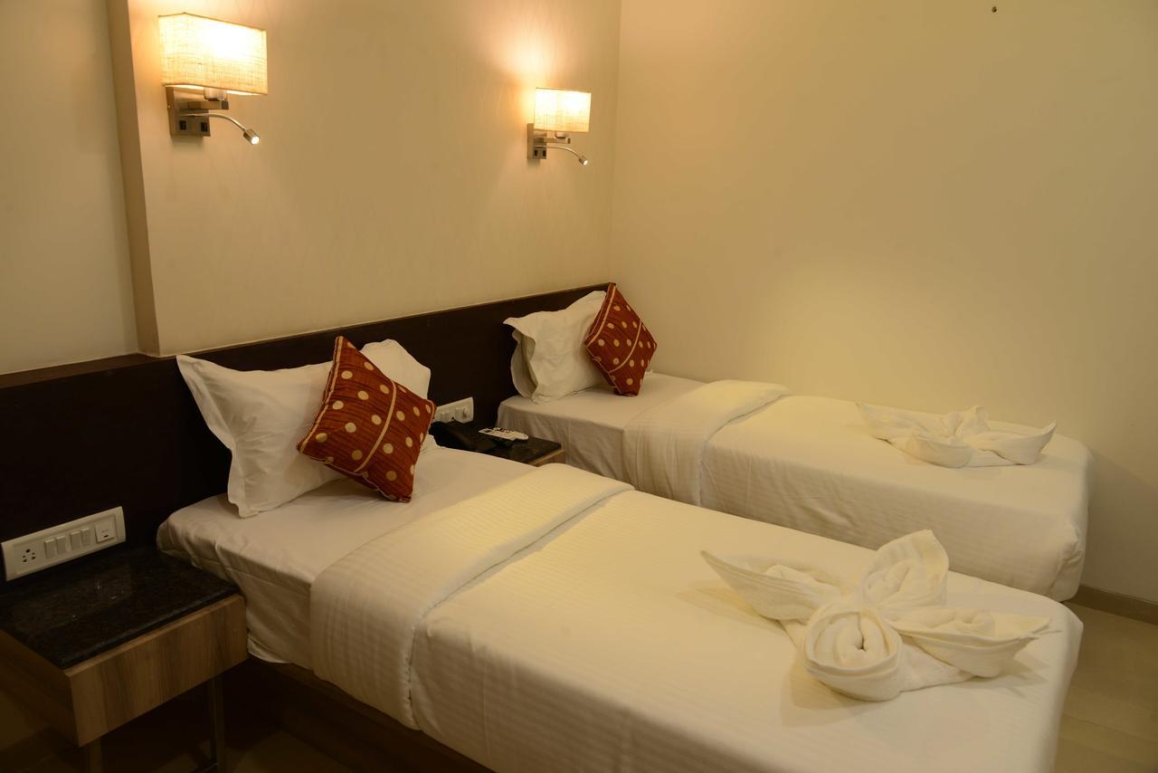 The Myriad Hotel Bhayandar Exterior foto