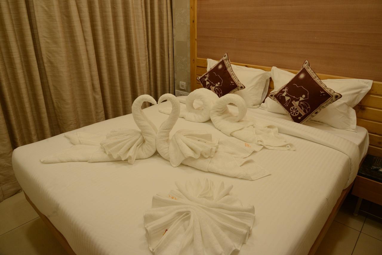 The Myriad Hotel Bhayandar Exterior foto